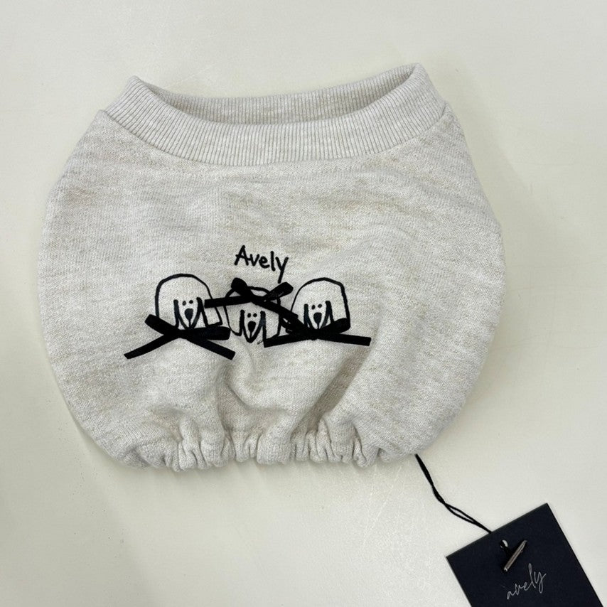 Avely Cream Crew Sweatshirt
