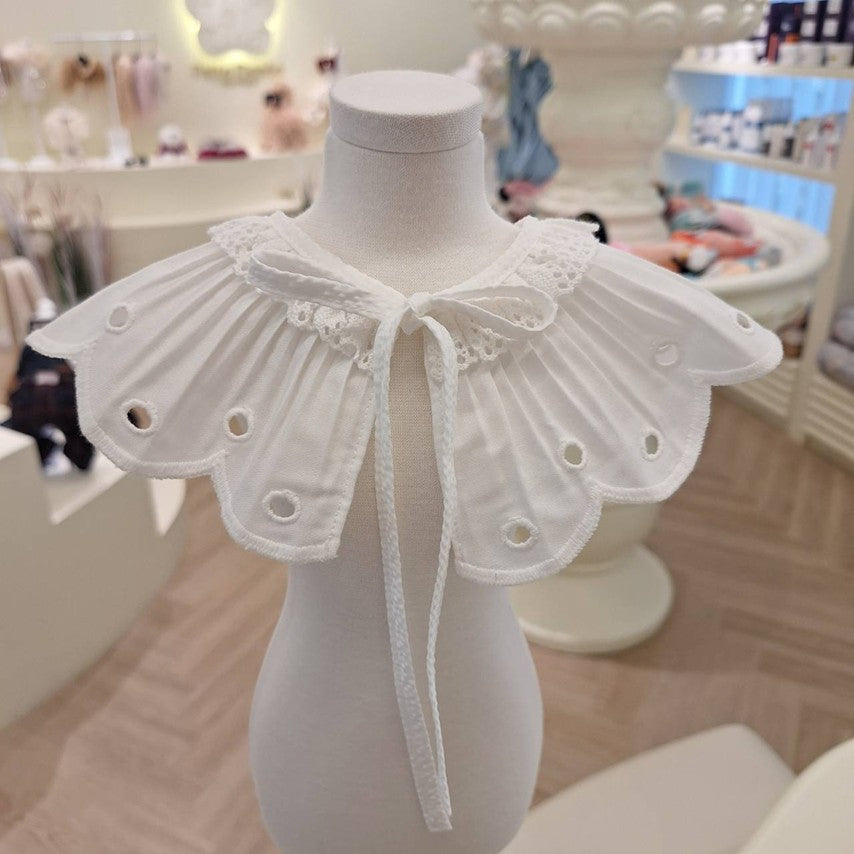 White Bonbon Collar