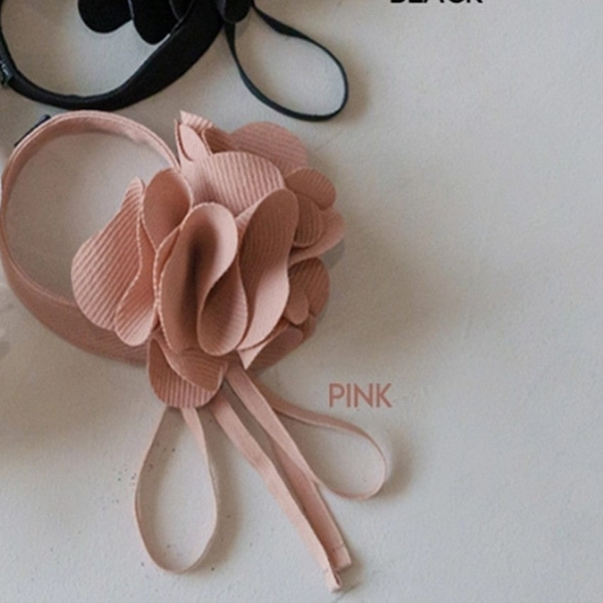 Pink Camellia collar