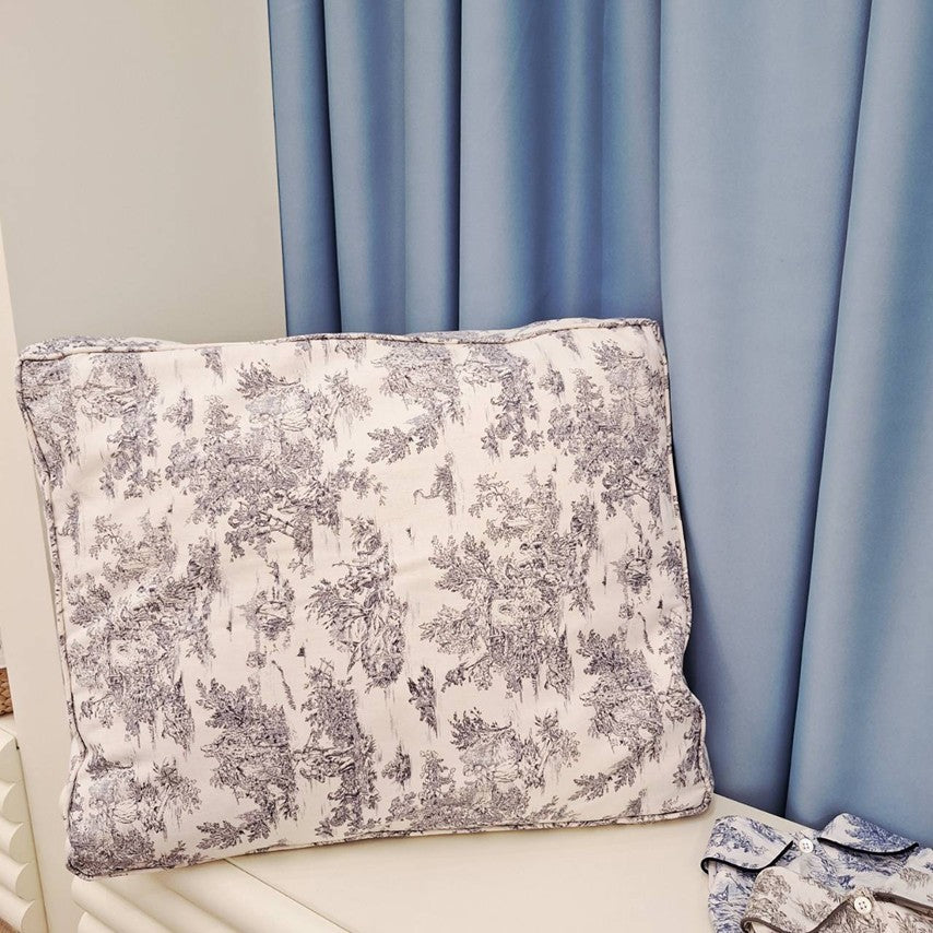 White-Navy Pillow
