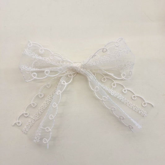 Avely Lace Bow white