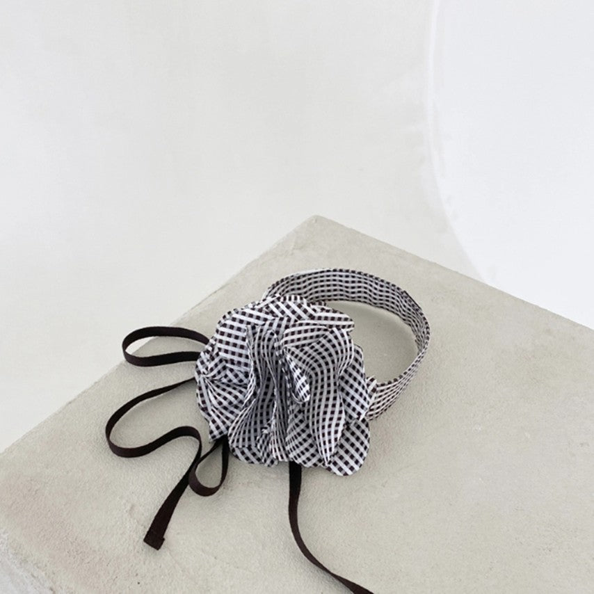 Brown Check Camellia collar
