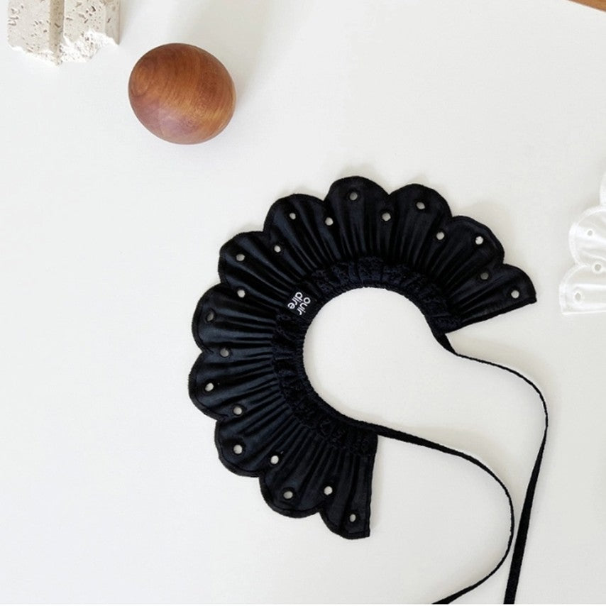 Black Bonbon Collar