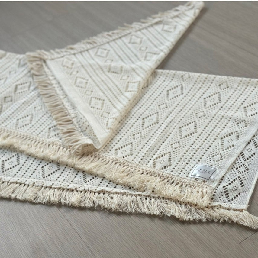 Avely Ivory Blanket (Free Size)