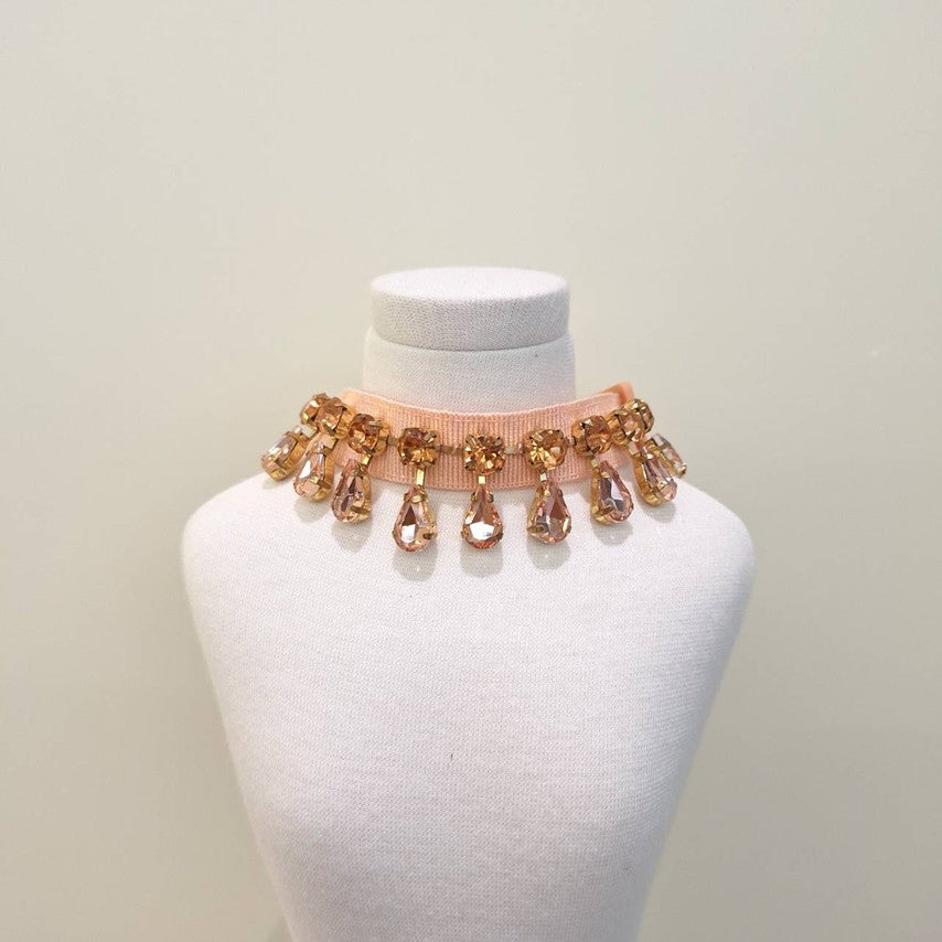 Luxury Dreamy Rose Collar