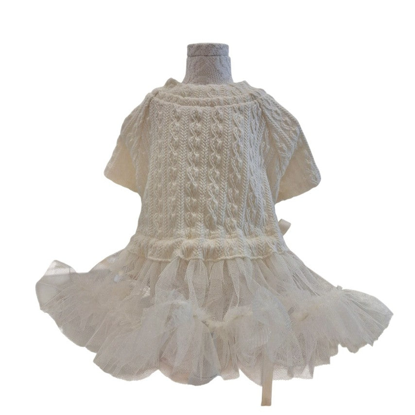 Avely (M)White Twist knit