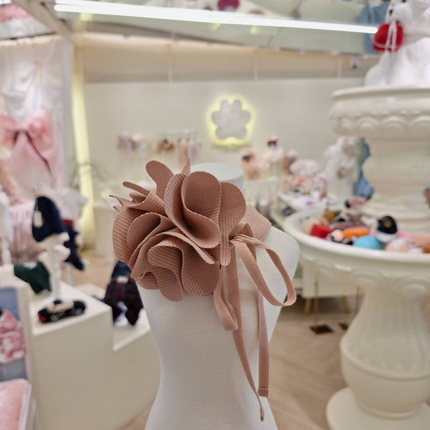Pink Camellia collar