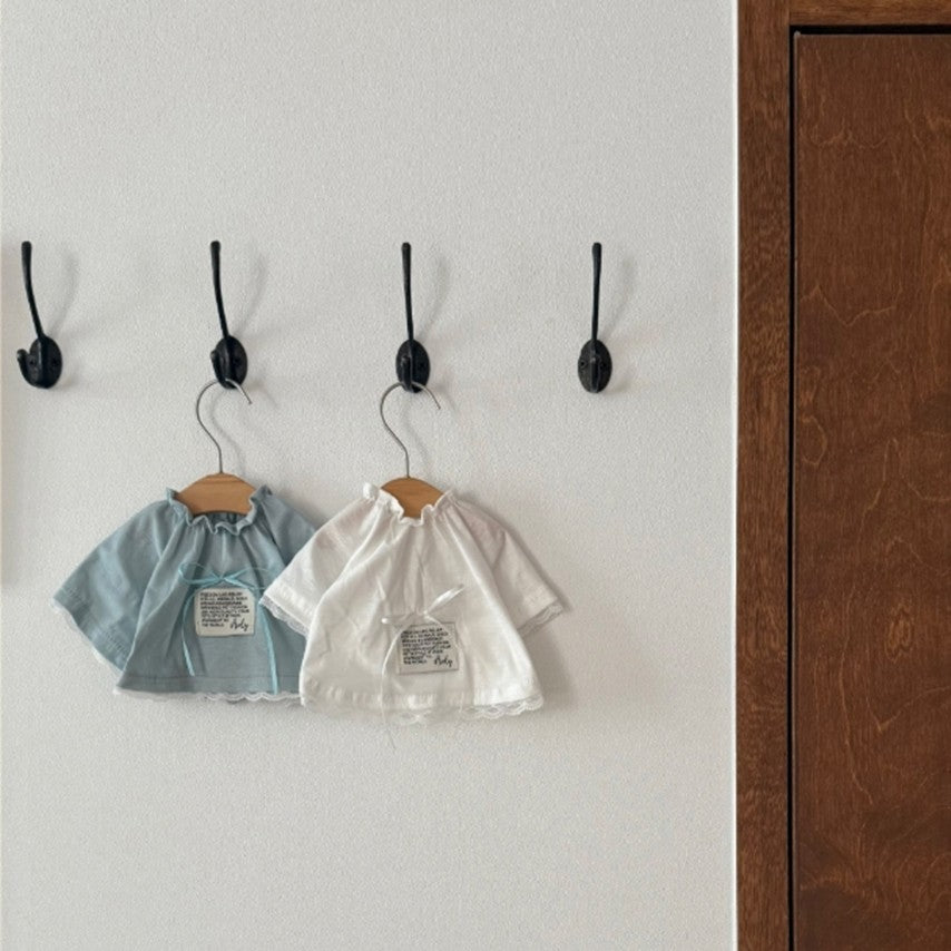 Avely Blue organic crop tee